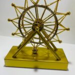 Luxurious Gold‑finished Miniature Ferris Wheel Ornament,
