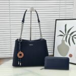 Chrise rosey Handbag - Image 4